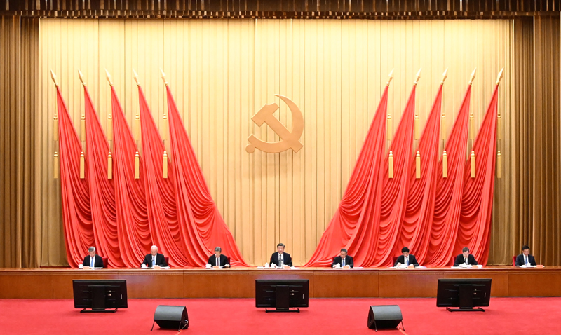 4月3日，学习贯彻习近平新时代中国特色社会主义思想主题教育工作会议在北京召开。中共中央总书记、国家主席、中央军委主席习近平出席会议并发表重要讲话。李强、赵乐际、王沪宁、蔡奇、丁薛祥、李希、韩正出席会议。